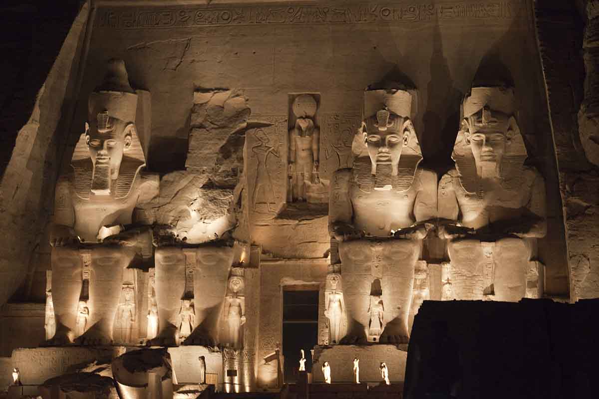 Luz e som de Abu Simbel