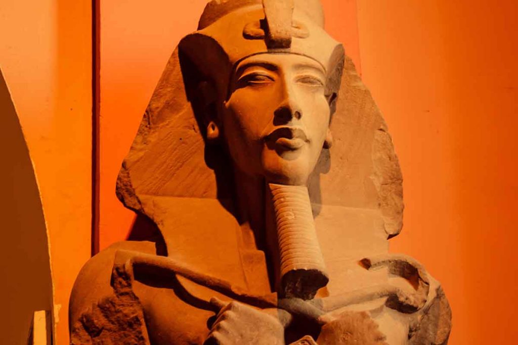 Il faraone Akhenaton