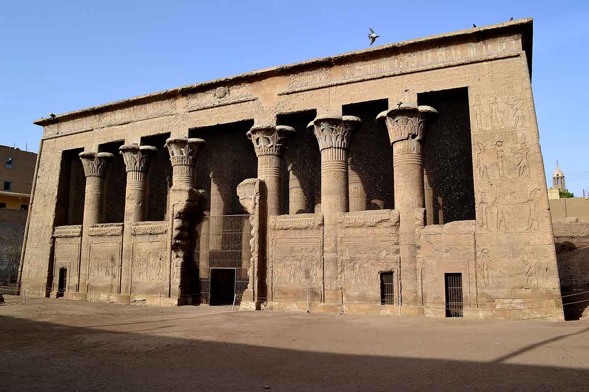 Temple de Jnum à Esna