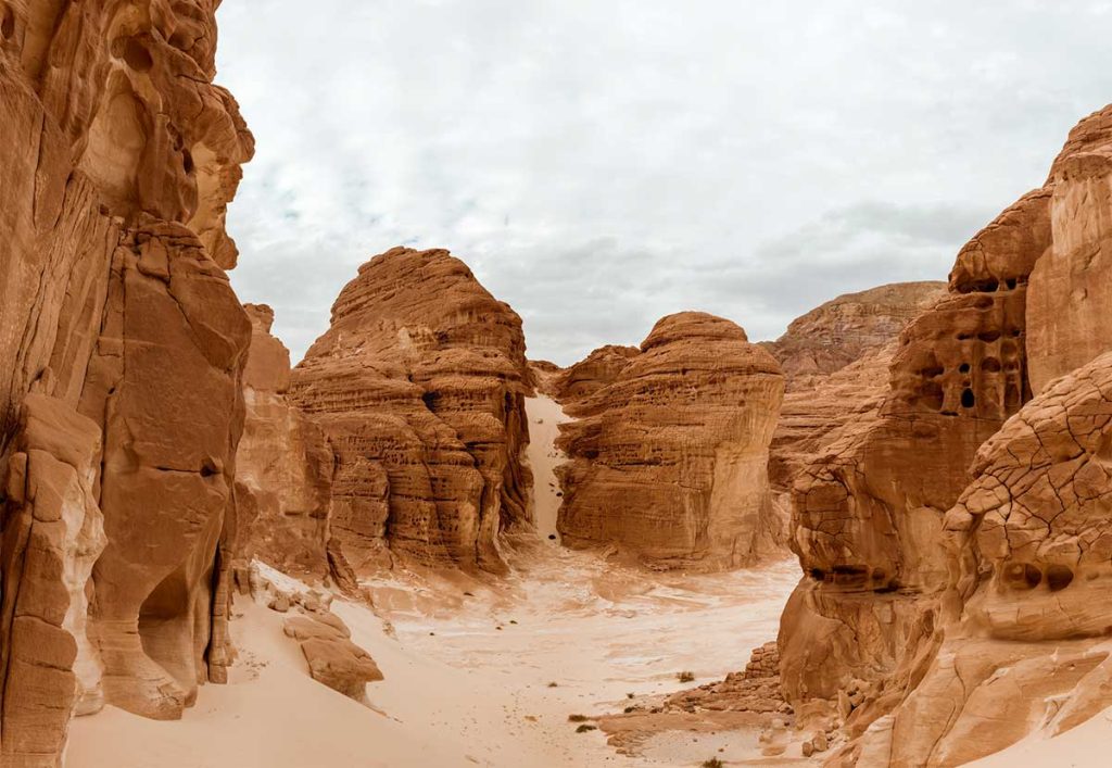 White canyon Sinai meditation