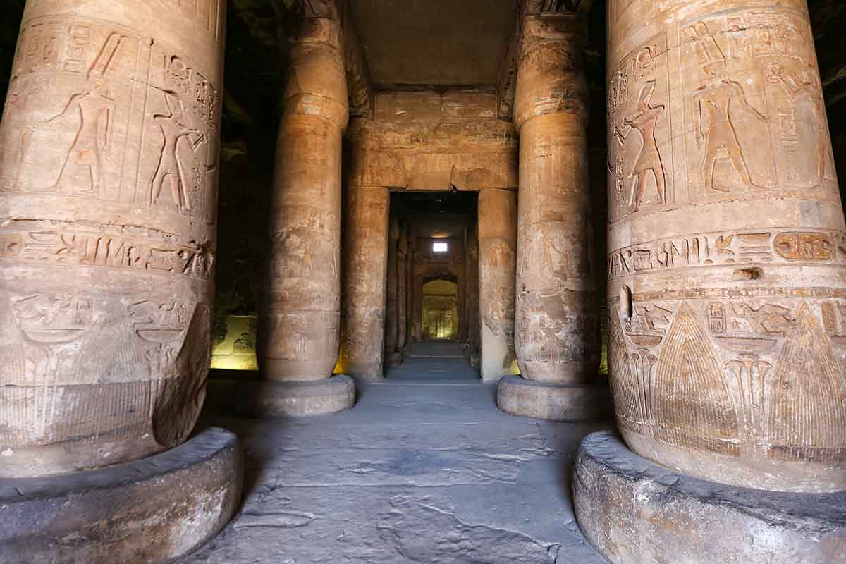 Colunas do templo de Abydos