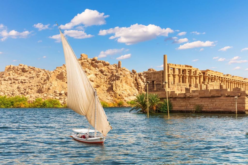 Viajando pelo Alto Egito