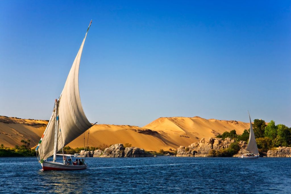 Tipi di imbarcazioni sul Nilo: il Phaluk.