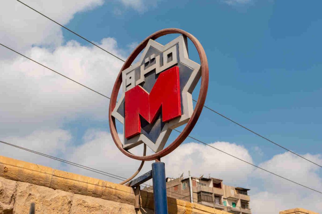 viaggiare in metropolitana al cairo