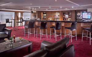 cruise-nilo-Star-Goddess-bar-Travel-Scibasku