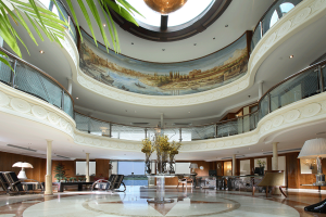 cruise-nilo-Star-Goddess-lobby-Travel-Scibasku (1)