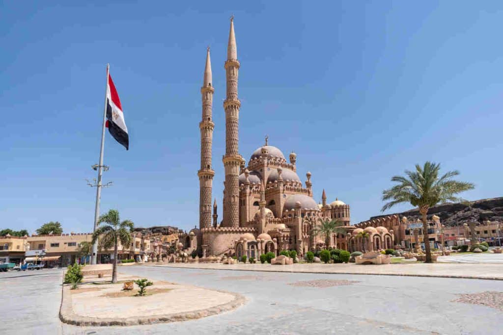 É possível visitar mesquitas no Egito?
